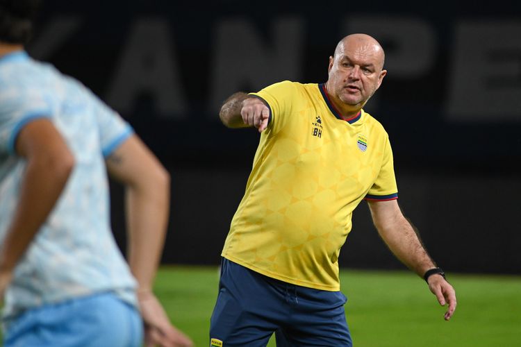 Persib Bandung Vs Persik Kediri: Bojan Hodak Soroti Performa Macan Putih