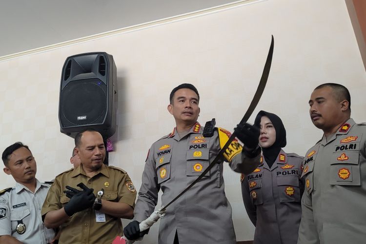 Demi Konten, 2 Kelompok Pelajar Cilacap Tawuran Bawa Celurit