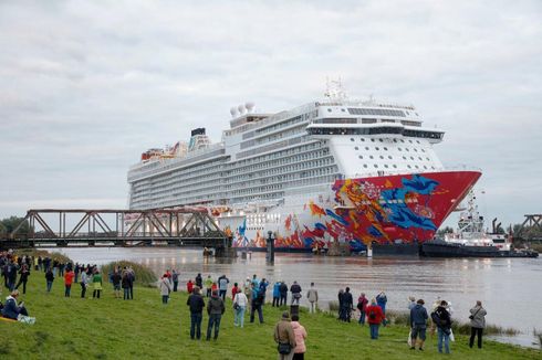 Genting Cruise Line Beri Penghargaan Sejumlah Agen Wisata di Asia