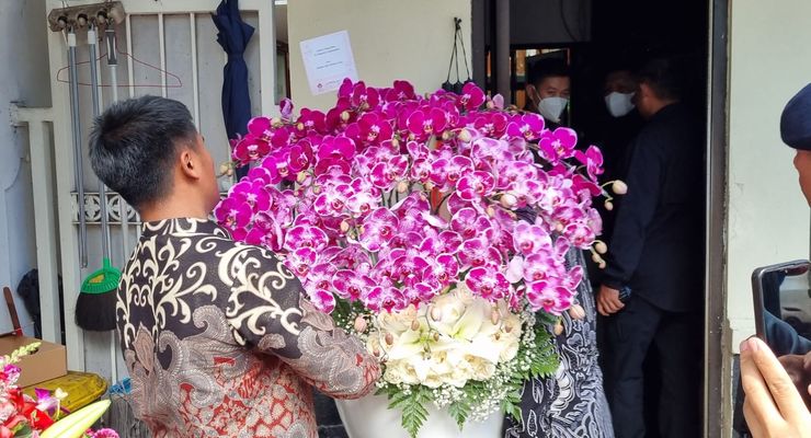 Megawati Ulang Tahun, Jokowi Kirim Karangan Bunga ke Teuku Umar