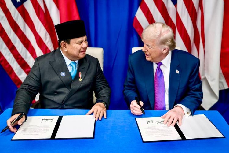 Presiden Prabowo Subianto dan Presiden Donald Trump menandatangani Agreement on Reciprocal Trade (ART) di Washington, D.C, pada Jumat (20/2/2026).