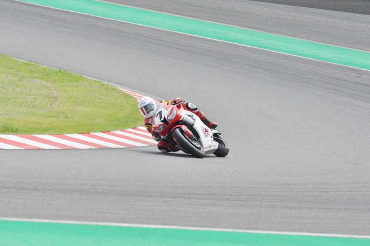 Pebalap Astra Honda Racing Team, Rheza Danica Ahrens, tampil pada ajang Suzuka 4 Hours di Sirkuit Suzuka, Jepang, Sabtu (29/7/2017).