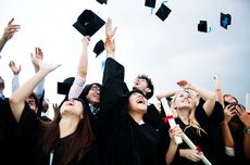 Sulitnya "Fresh Graduate" Dapat Pekerjaan Pertama