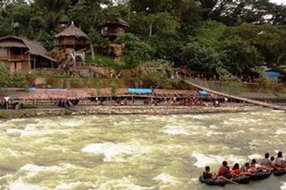 Wisata sungai menjadi andalan Bukit Lawang setelah pusat rehabilitasi orang utan di pindahkan