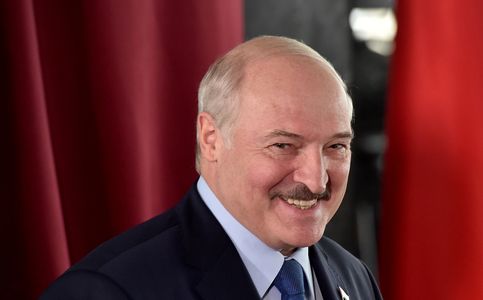 EU to Blacklist 20 Belarus Officials Suspected of Election Fraud