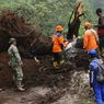 Jalur Menuju Bromo Longsor, Akses Jalan Sempat Tertutup