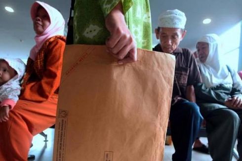 10 Menit di RS Tarakan, Jokowi Terima Aduan soal KJS