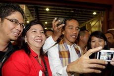 Jokowi: Siswa SD dan SMP Belum Pantas Pegang Ponsel