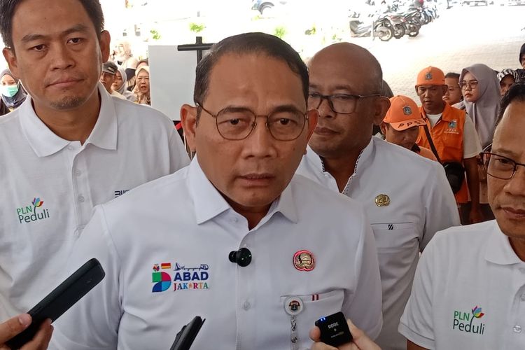 Wali Kota Jakpus: Sembako Gratis Bikin Warga Malas, Lebih Baik Dijual Murah