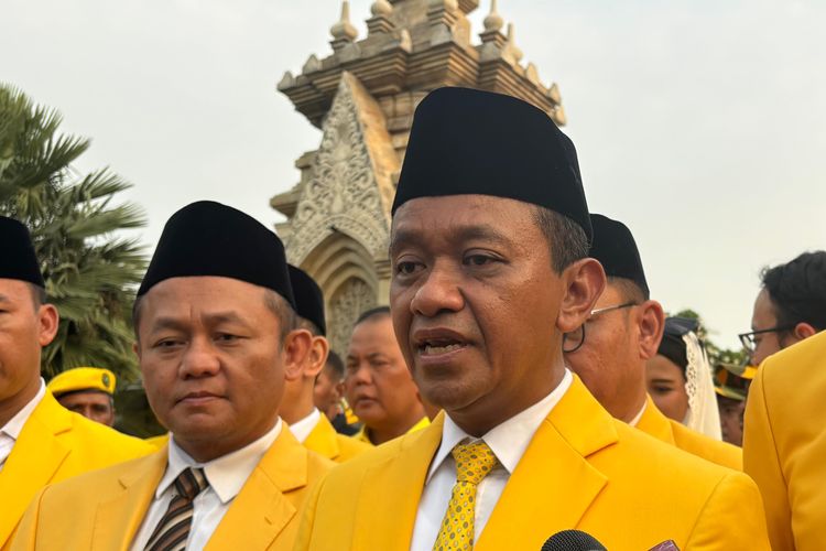 HUT Ke-60 Golkar, Bahlil Ziarah Ke Makam Pendiri Partai Di Kalibata