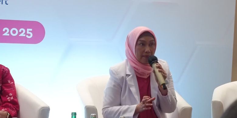 Guru Besar Ilmu Periodonsia di Fakultas Kedokteran Gigi Universitas Padjadjaran, Prof. Dr. Amaliya, drg., M.Sc., Ph.D., dalam IHF 2025 yang digelar oleh Unilever Indonesia melalui brand Pepsodent, di Jakarta Selatan, Rabu (17/12/2025).