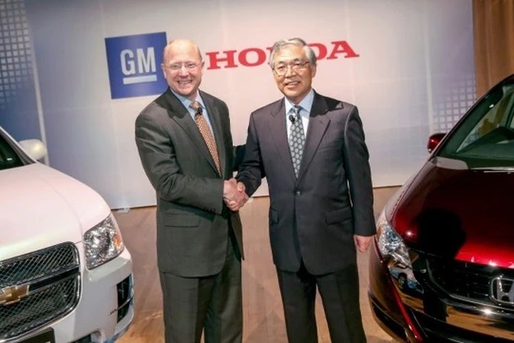 Ilustrasi aliansi Honda dan GM