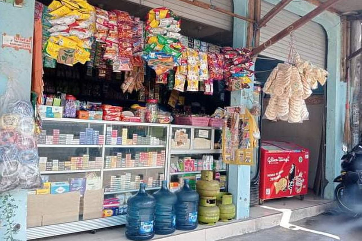 Warung madura di Prenduan Sumenep, Jumat (10/5/2024). 