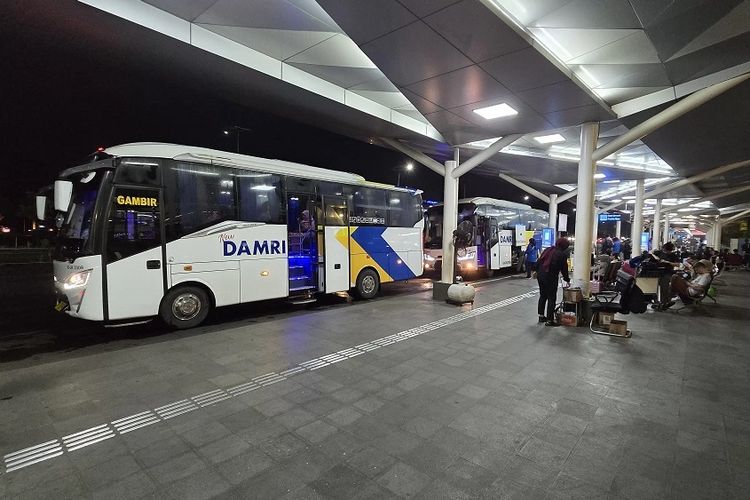 Ilustrasi Bus DAMRI Bandara Soekarno-Hatta 