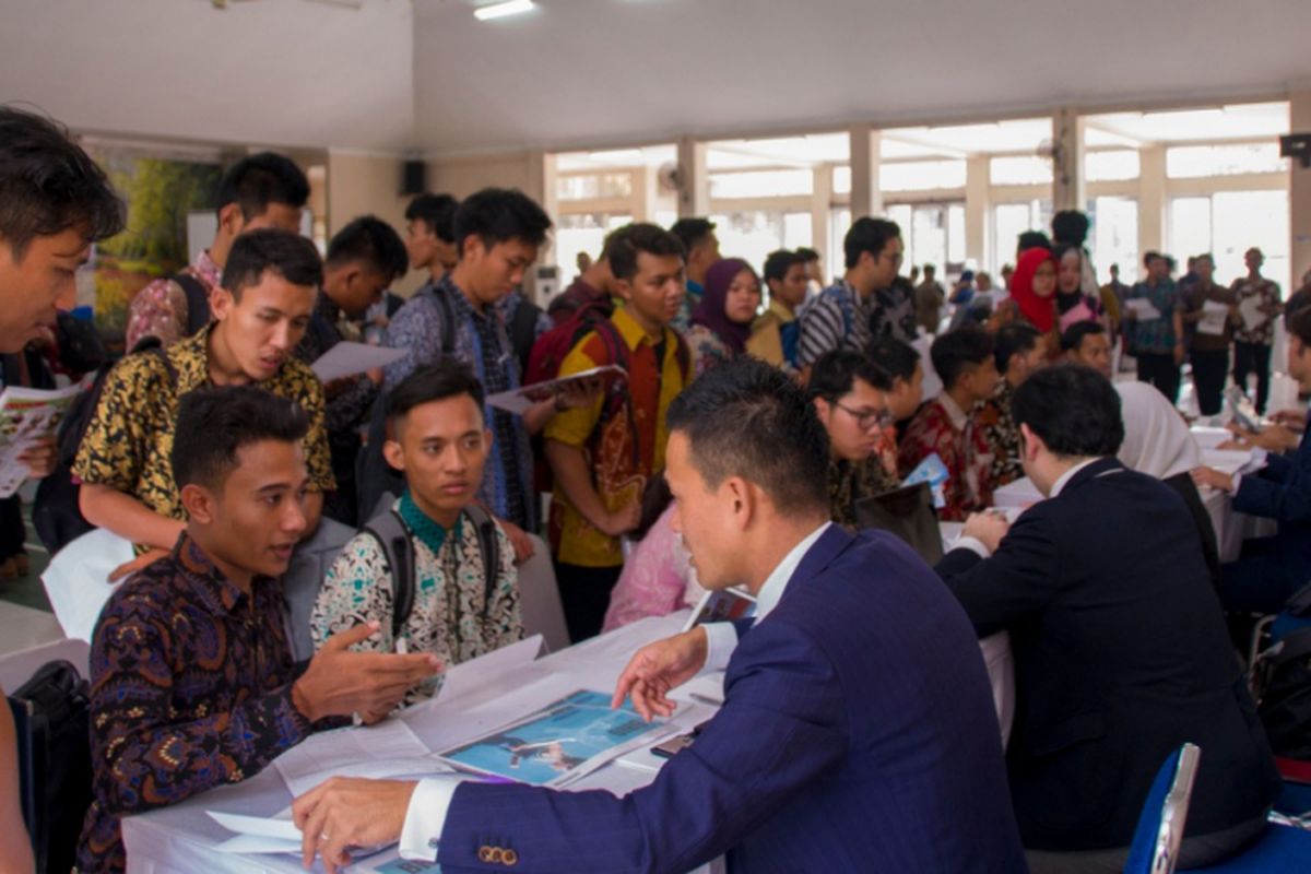 Suasana Japan Career Expo dan University Colaboration 2018 di Balai Besar Pengembangan Latihan Kerja (BBPLK) Chevest Bekasi, Jawa Barat, Sabtu (20/10/2018).