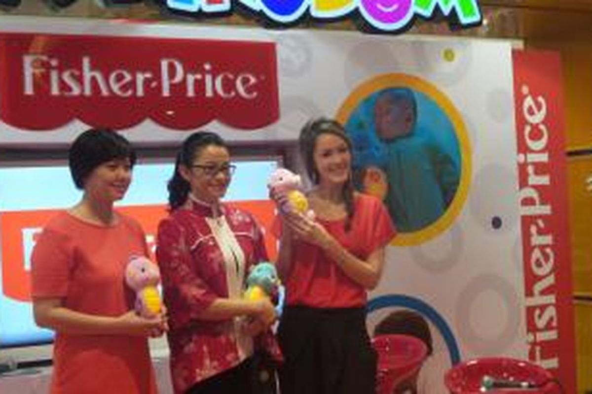 Cathy Sharon, psikolog anak Vera Itabiliana Psi, dan Senior Brand Manager Infant & Preschool Mattel Southeast Asia Pte Ltd Tan Shu Mei.