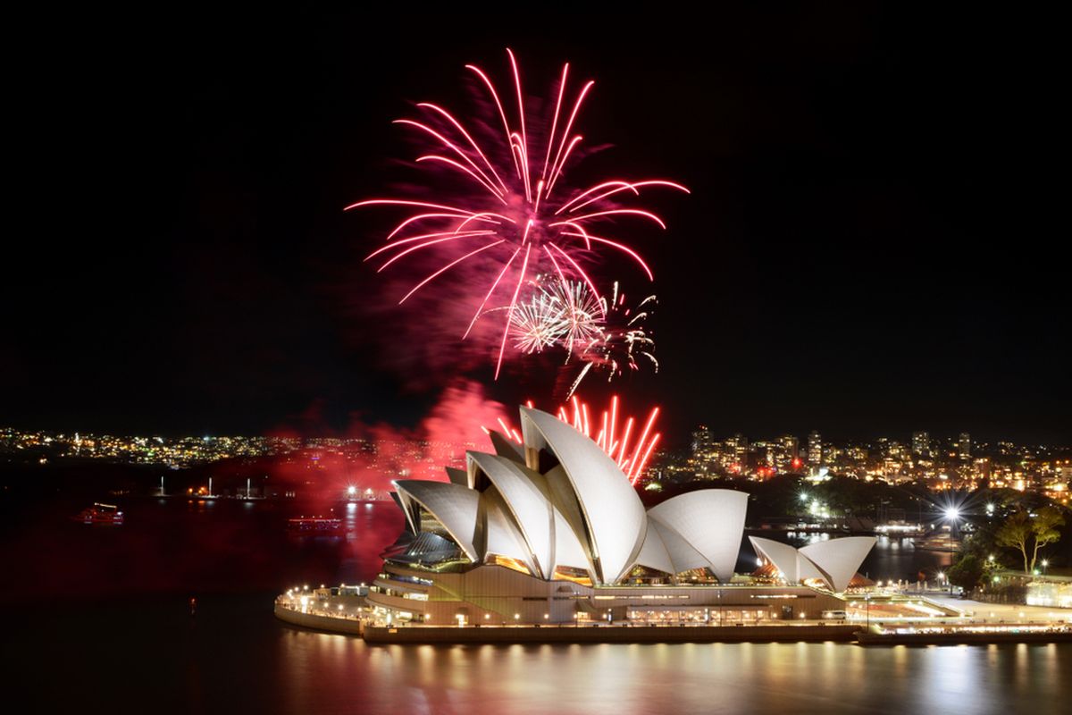 Kembang api saat malam tahun baru di Sydney, Australia