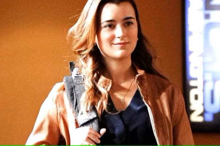 Cote de Pablo sebagai Ziva David dalam serial TV NCIS.