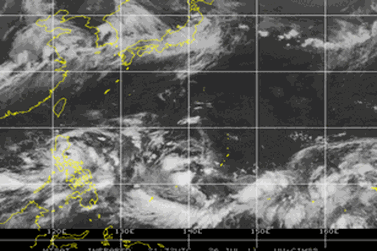 Citra satelit badai tropis Nock-ten di Filipina