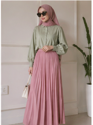 Warna sage makin populer di fashion karena mudah dipadukan. Dari putih hingga navy, ini 10 kombinasi warna sage yang bikin outfit kamu makin kece.