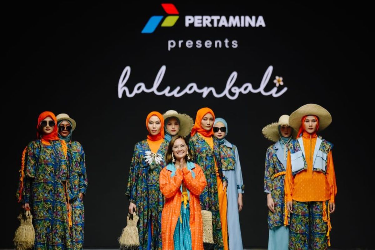 Produk fesyen khas Indonesia, Haluan Bali, menjadi salah satu peserta program Pertamina UMK Academy. 