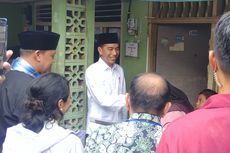 Blusukan ke Gang Sempit di Bekasi, Jokowi Nyalakan Listrik di Rumah Warga