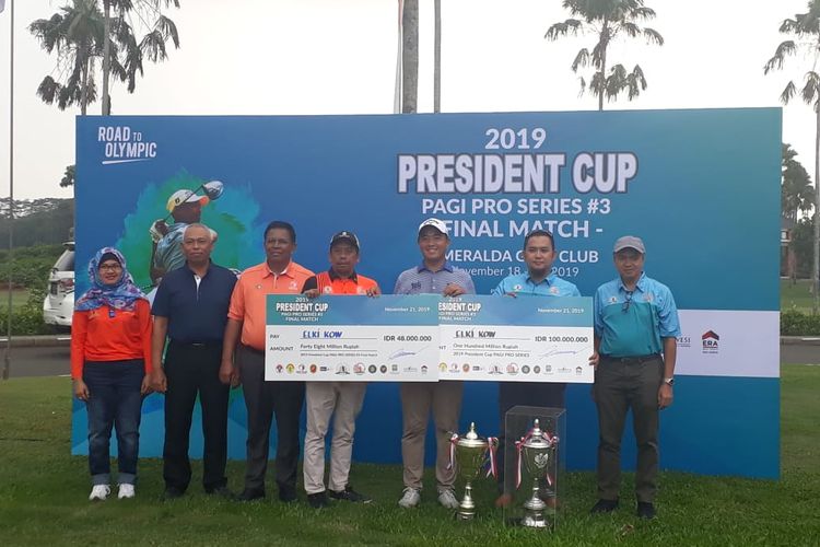 Pegolf asal Indonesia, Elki Kow, menjadi juara President Cup 2019. 