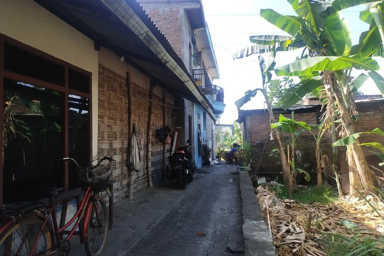 Rumah Jagal Anjing di Kampung Pesapen, Sumur Welut, Kecamatan Lakarsantri Surabaya,