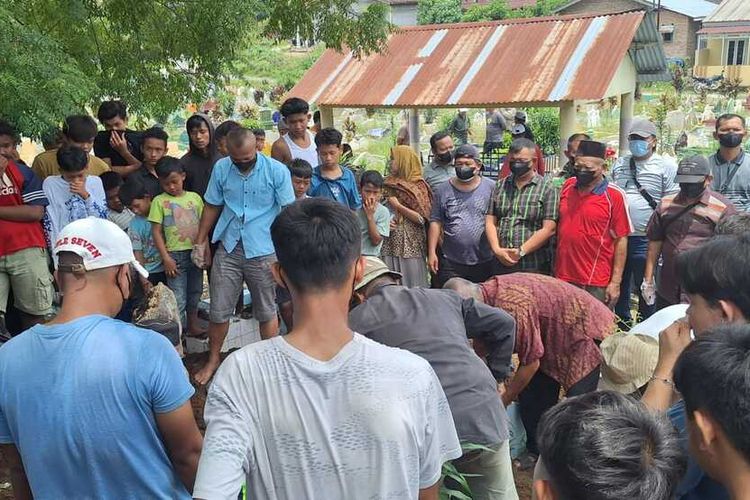 Jasad Pria di Simalungun Dibongkar OTK, Ditemukan 15 Meter dari Liang Kubur