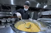 Rahasia Cita Rasa Makanan Jemaah Haji, Ada Koki Indonesia yang Jadi Andalan Dapur di Makkah