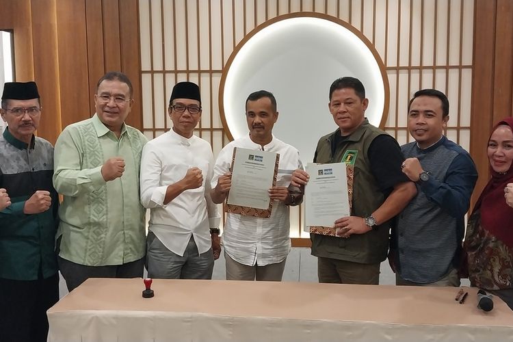 Pengurus PPP dan Demokrat Kota Tasikmalaya, Jawa Barat, sepakat berkoalisi untuk memenangkan pemilihan pasangan wali kota di Pilkada serentak 2024 di Hotel Santika Kota Tasikmalaya, Kamis (21/3/2024) malam.