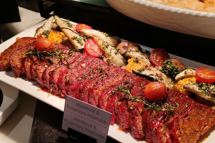 Iftar service at Hotel Ciputra Jakarta, Monday (26/2/2024). 