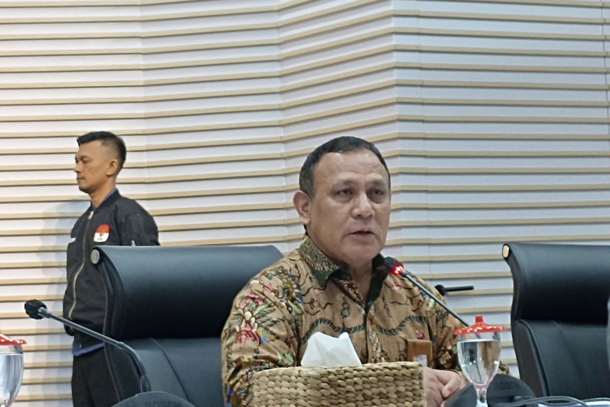 Ketua Komisi Pemberantasan Korupsi (KPK) Firli Bahuri membantah terdapat pimpinan lembaga antirasuah yang memeras Menteri Pertanian (Mentan) Syahrul Yasin Limpo, Kamis (5/10/2023).