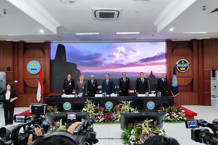 Badan Narkotika Nasional Republik Indonesia (BNN RI) merilis penurunan angka prevalensi (jumlah keseluruhan kasus) penyalahgunaan narkotika sepanjang tahun 2023. 