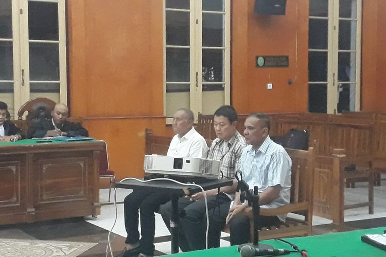 Korupsi Pengadaan Smartboard, Eks Kadisdik Kota Tebingtinggi Dituntut 9 tahun dan 6 Bulan Penjara