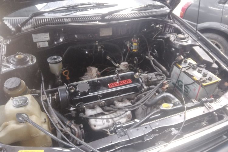 Toyota Starlet sedang servis di Depok Auto Care