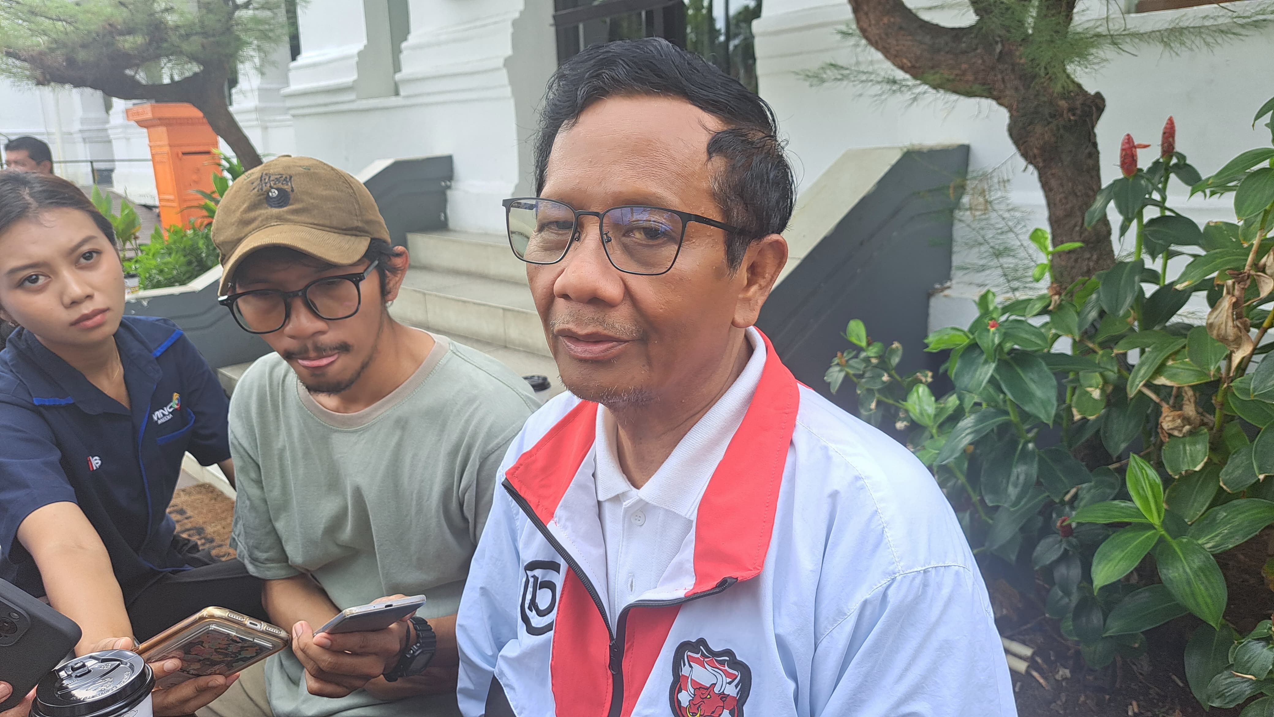 Kubu Prabowo-Gibran Siapkan 36 Pengacara untuk Bertarung di MK, Mahfud: Kita Juga Sudah Siapkan