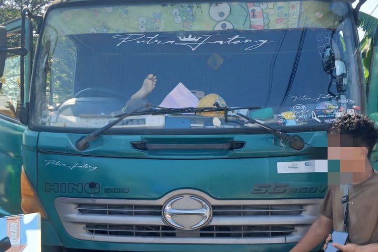 Sopir Truk Tronton di Pantura Demak Ditemukan Meninggal di Kabin