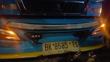 Truk Berhenti di Tepi Jalan, Sopir yang Dikira Tidur Ternyata Meninggal Dunia