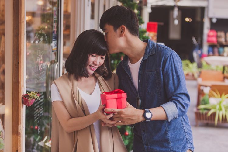 Rahasia Kecil Bikin Hubungan Awet Romantis, Ini 5 Bocorannya