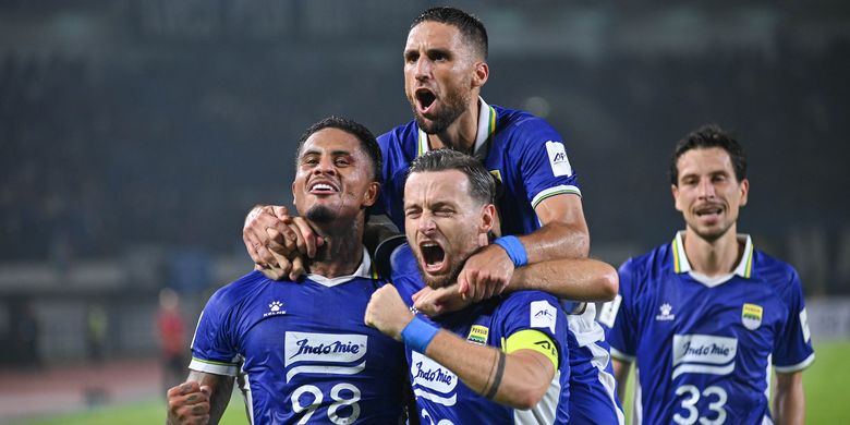 Selebrasi gol Persib Bandung ke gawang Bangkok United yang dicetak Ramon Tanque pada laga terakhir Grup G AFC Champions League Two (ACL 2) 2025-2026, Rabu (10/12/2025) di Stadion Gelora Bandung Lautan Api (GBLA). 