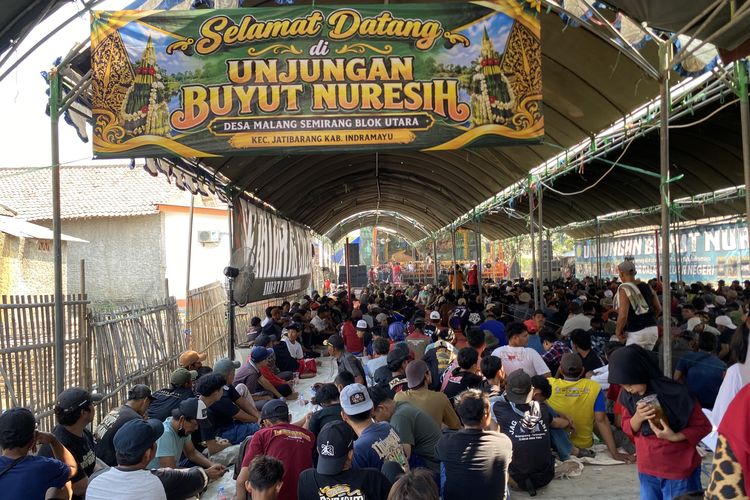 Acara Adat Ujungan di Semirang Indramayu, Ungkapan Terimakasih, Pasang Wajah Pekerja Migran yang Jadi Donatur