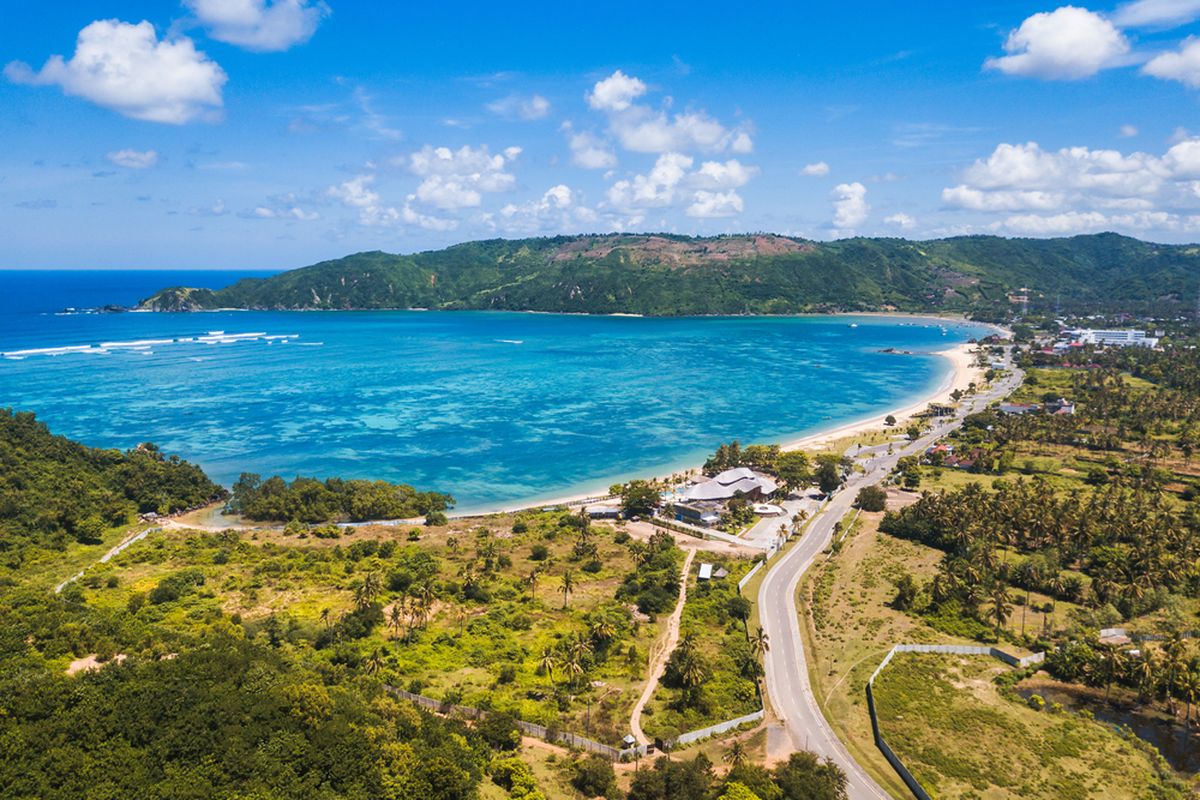 Pantai Kuta Mandalika.
