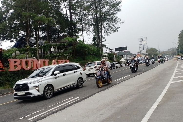 Larangan Operasional Angkot di Jalur Puncak Cianjur Efektif Tekan Kemacetan Lebaran