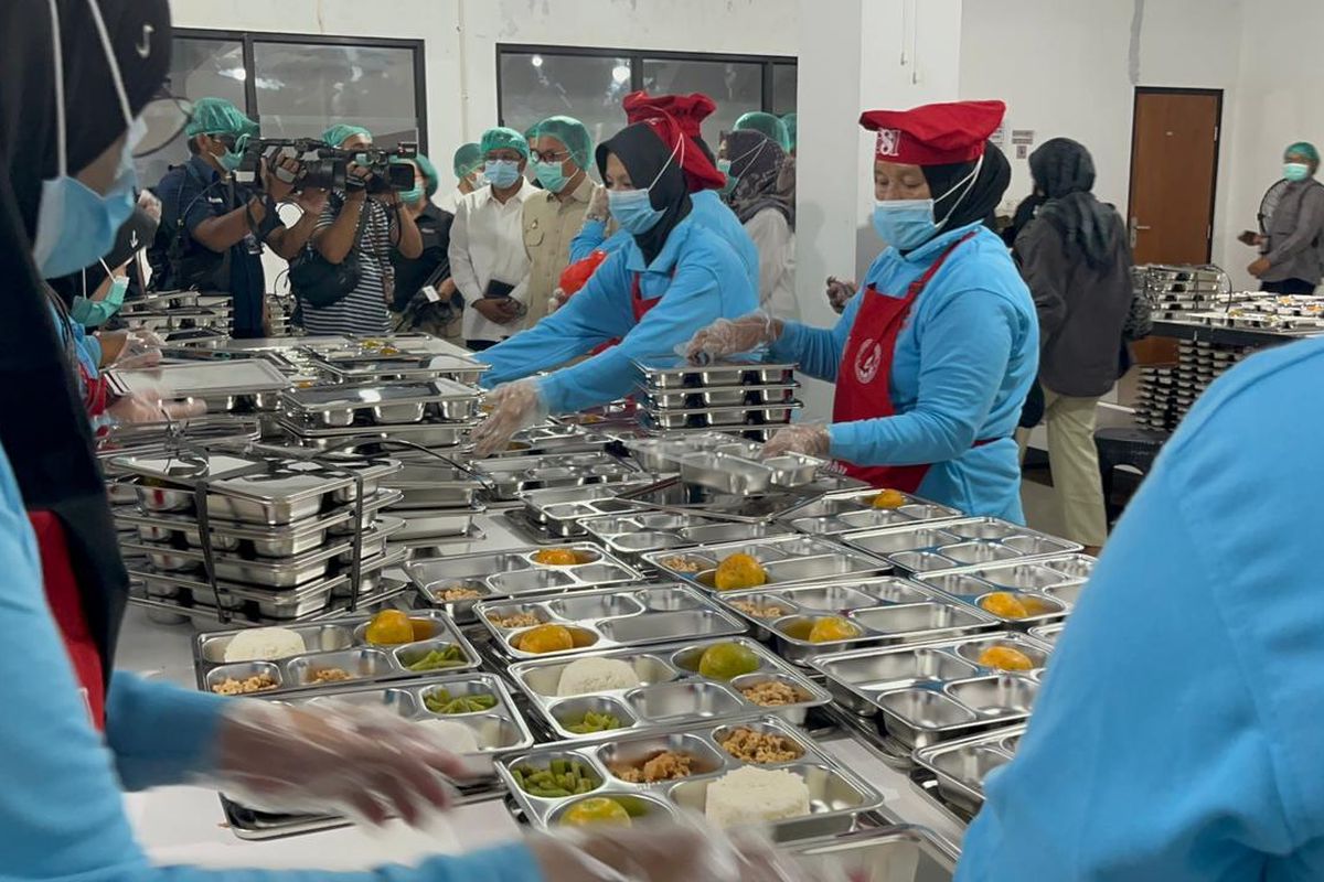 Pemerintah Targetkan 3 Juta Penerima Makan Bergizi Gratis pada Januari-Maret 2025