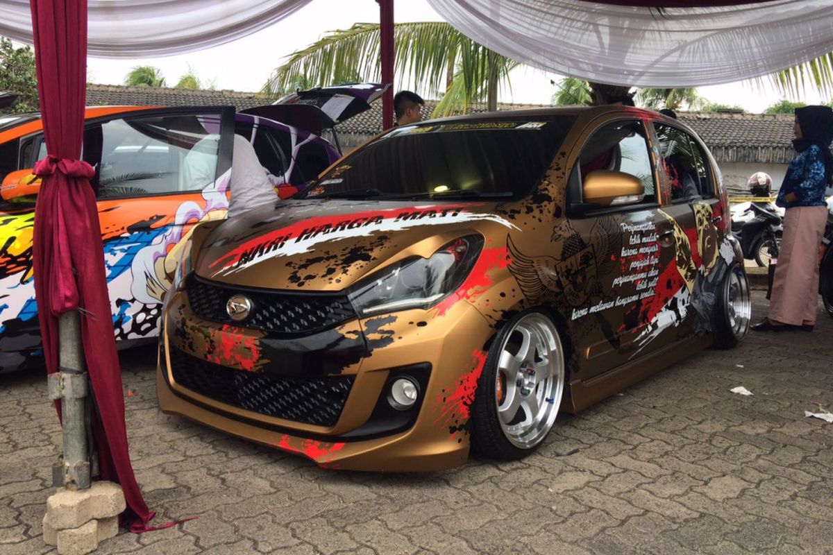 Peserta Daihatsu Dress-Up Challenge di Bandar Lampung 2017.