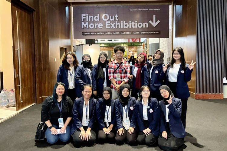 Prodi Desain Interior Presuniv berpartisipasi dalam IFEX 2025 pada 6-9 Maret 2025 di JIExpo Kemayoran, Jakarta.