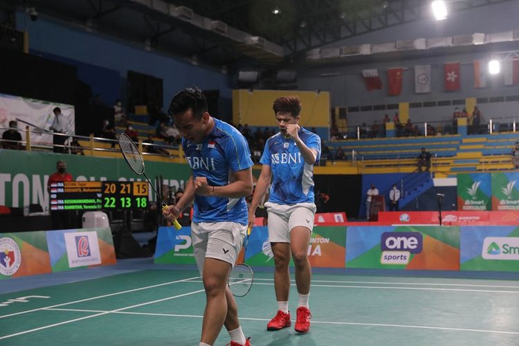 Pramudya Kusumawardana/Yeremia Erich Yoche Yacob Rambitan saat melawan Fajar Alfian/Muhammad Rian Ardianto pada semifinal Kejuaraan Bulu Tangkis Asia 2022, Sabtu (30/4/2022). 