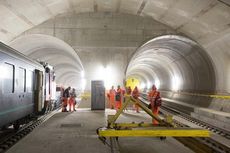Setelah 20 Tahun Mangkrak dan Menewaskan 9 Pekerja, Terowongan Terpanjang di Dunia Resmi Dibuka