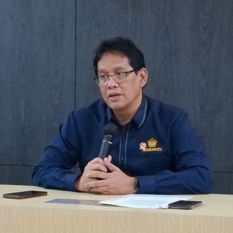 Pemerintah belum akan mengambil keputusan terkait kenaikan gaji pegawai negeri sipil (PNS) pada 2026. Menteri Keuangan Purbaya Yudhi Sadewa menegaskan, kebijakan tersebut masih menunggu hasil evaluasi kondisi ekonomi dan penerimaan negara.